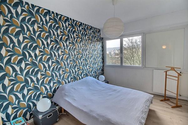 Appartement Massy 4 pièce(s) 89.80 m2 avec loggia plein sud et parking couvert