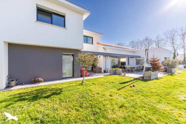 Maison à vendre |  Boufféré |  5 pièces | 187 m²