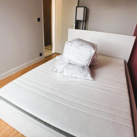 Appart. à louer T3 - Blois - Grand séjour lumineux (33m²), 1 Chb, terrasse et parking