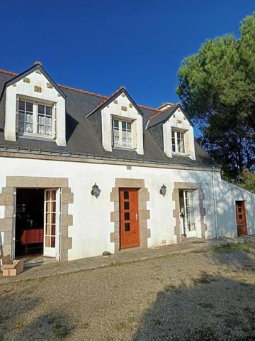 Au calme, dans une impasse, en campagne, 4,7 hectares de terrain,