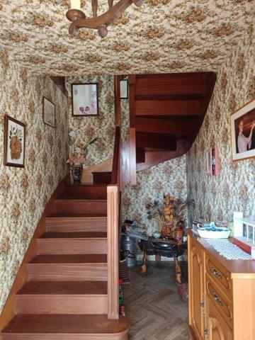 Au calme, dans une impasse, en campagne, 4,7 hectares de terrain,