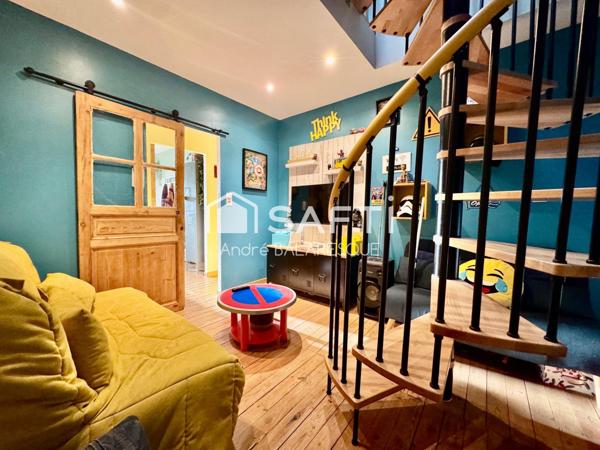 La Garnache -Dans le bourg, maison de caractère de 175 m' avec 6 chambres, jardin clos et dépendance.