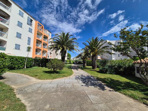 Studio cabine à vendre à Saint-Cyprien vue Canigou, piscine et accès plage