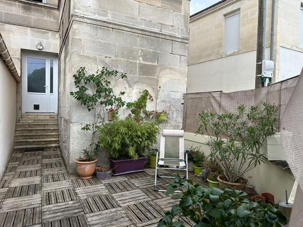 Maison 3 chambres - Rochefort 80.79 m2 - cour et garage