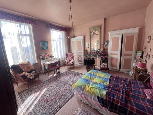 Maison de 324,47 m²
