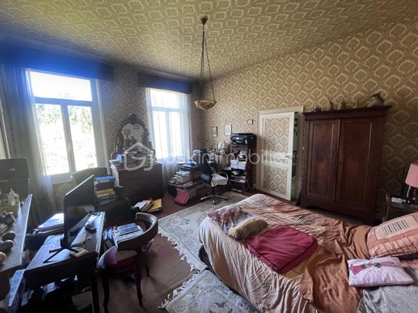 Maison de 324,47 m²