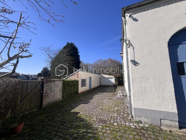 Maison de 324,47 m²