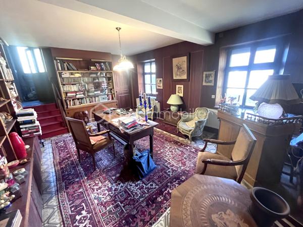 Maison de 324,47 m²