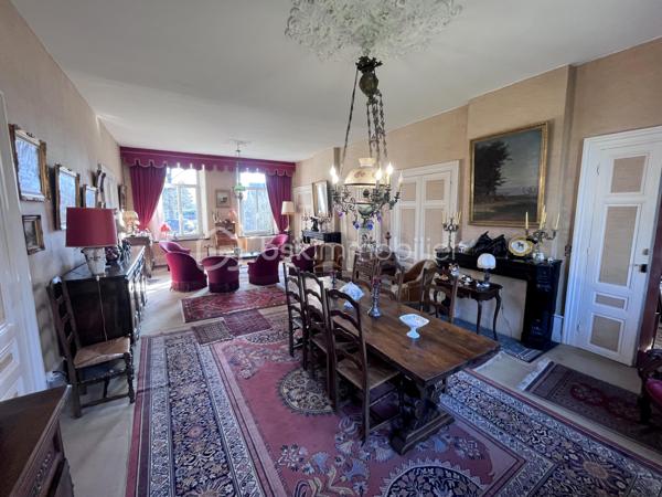 Maison de 324,47 m²