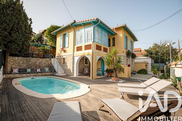 Maison à vendre 6 pièces 138 m² Antibes