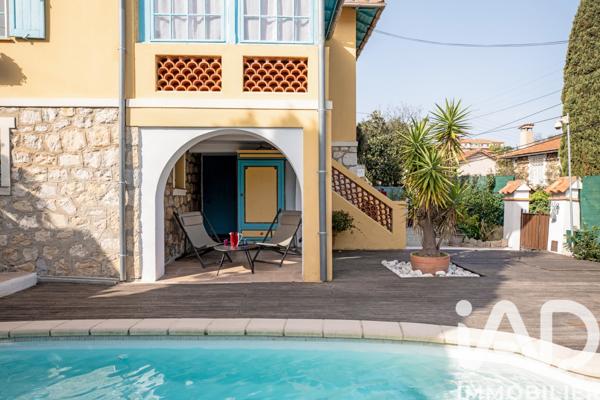 Maison à vendre 6 pièces 138 m² Antibes