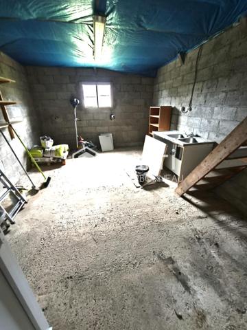 MAISON EN PIERRES A BAGUER MORVAN