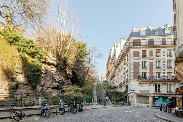 Appartement Paris 18e - JARDINS DU SACRÉ-COEUR
