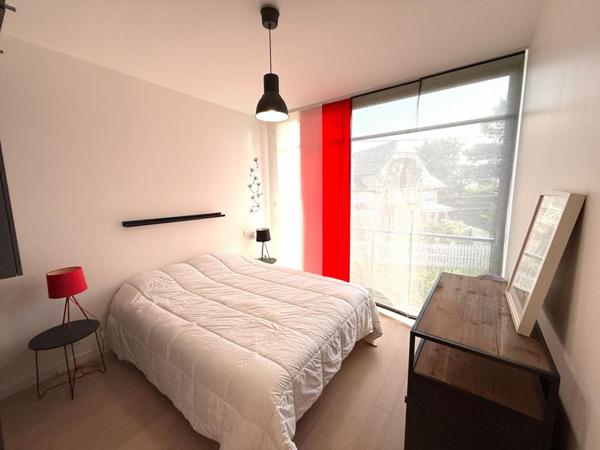 Maison contemporaine d'exception, emplacement premium, vendue meublée, à pied de la Place du marché et des commerces, 5 chambres LA BAULE