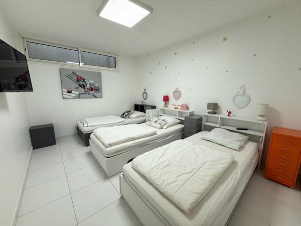 Maison contemporaine d'exception, emplacement premium, vendue meublée, à pied de la Place du marché et des commerces, 5 chambres LA BAULE