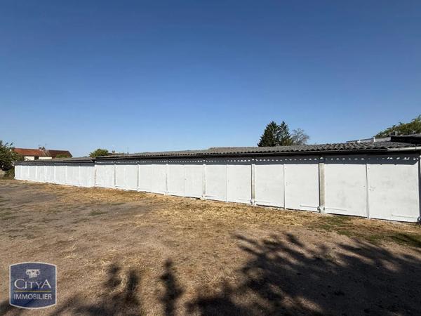 Parking à louer 14m² Varennes-Vauzelles (58640)