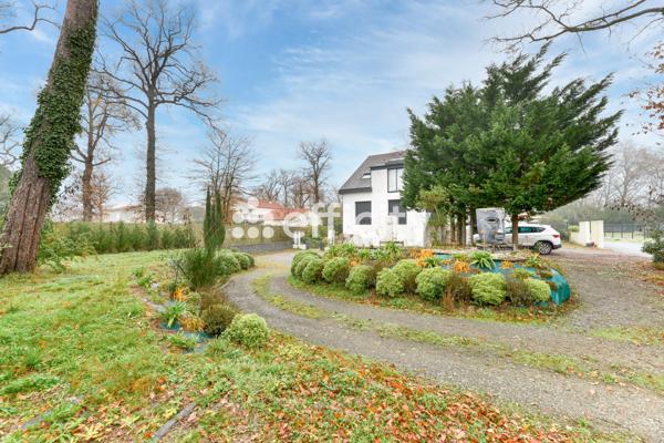 Immeuble 20 pièces - 480 m² Exclusivité efficity