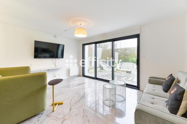 Immeuble 20 pièces - 480 m² Exclusivité efficity