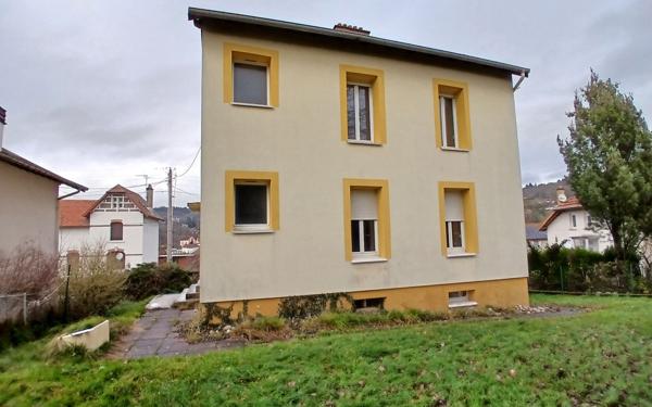 Immeuble à vendre    6 pièces •  Saint-Dié-des-Vosges