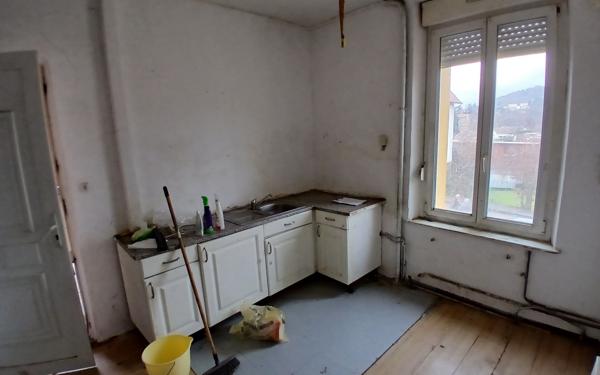 Immeuble à vendre    6 pièces •  Saint-Dié-des-Vosges