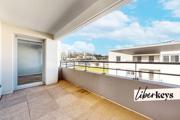 Appartement T4 lumineux de 90m² - Dernier étage avec 2 terrasses -  Coeur quartier Vaise