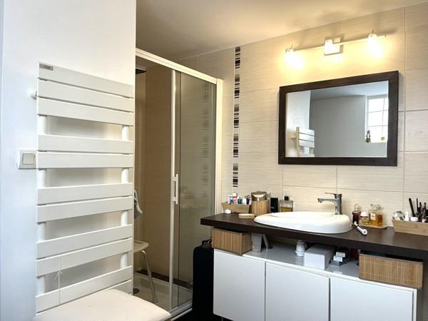 Maison à vendre |  Saint-Genis-Laval |  7 pièces | 178 m²