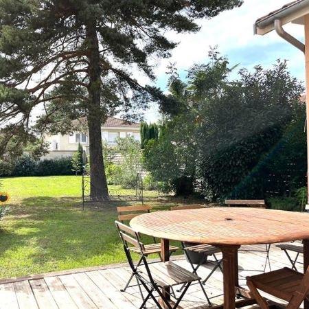 Maison à vendre |  Saint-Genis-Laval |  7 pièces | 178 m²