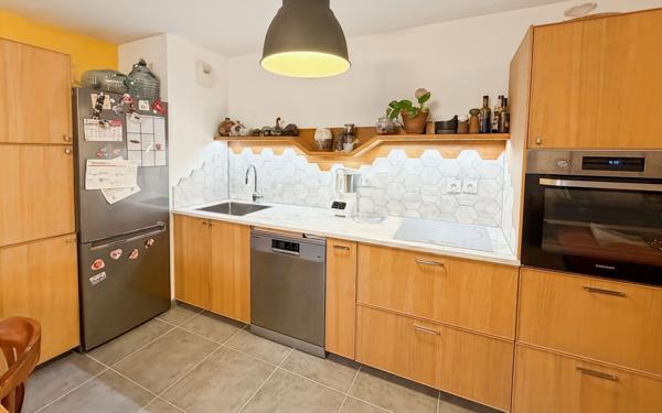 Appartement à vendre    3 pièces • 63 m2 Martigues