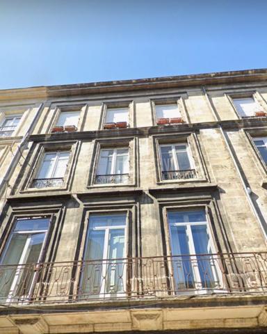 BORDEAUX HYPERCENTRE – BIEN DE CARACTÈRE À FORT POTENTIEL