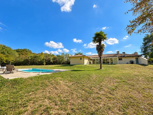 Maison à vendre à Castelnau d'Auzan Labarrère (32440) - Gers