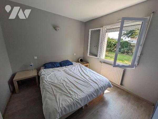 EXCLUSIVITE - LES HERBIERS - Plain-pied de 2002 de 120 m² habitables à proximité immédiate des ...