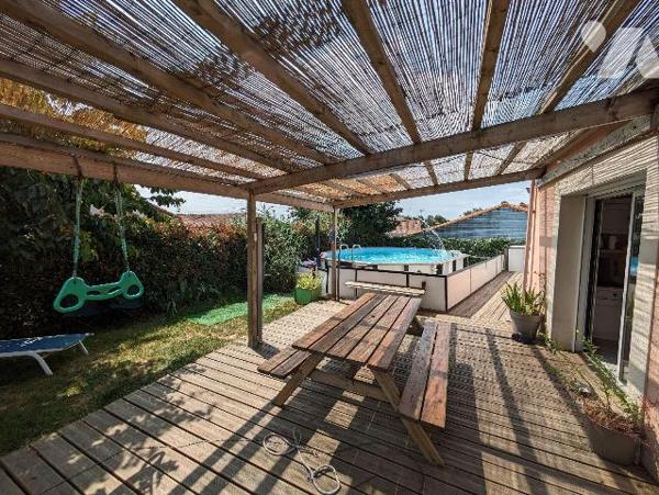 EXCLUSIVITE - LES HERBIERS - Plain-pied de 2002 de 120 m² habitables à proximité immédiate des ...