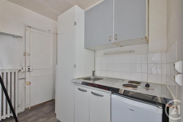 Appartement T1 à vendre  1 pièce - 10,69 m2 PARIS - 75014