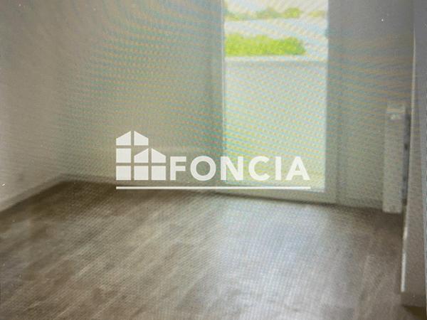 Location Appartement 5 pièces 85.5 m² - 12 RUE JEAN ZAY Lormont 33310