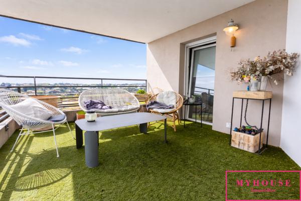 Appartement
                                                                                                                                                                                                                                                                                                                        4 pièce(s)                                                                                                                                                                                                          3 chambre(s)                                                                                                                                                                                                          80  m²