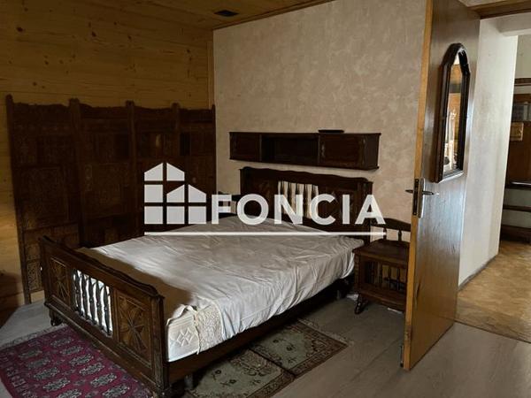 À vendre Maison 7 pièces 170 m² - La Salle-les-alpes 05240