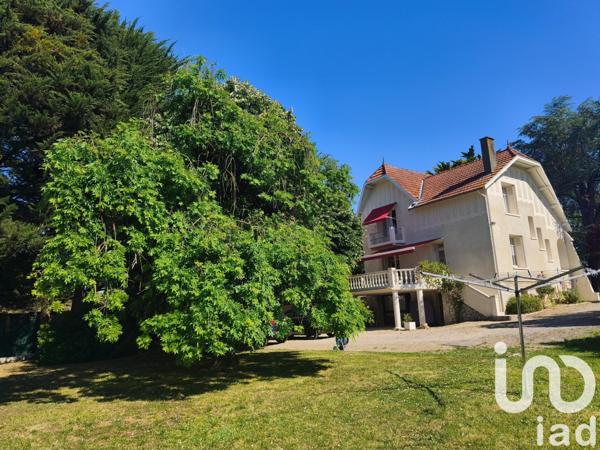 Maison à vendre 6 pièces 180 m² Aiffres