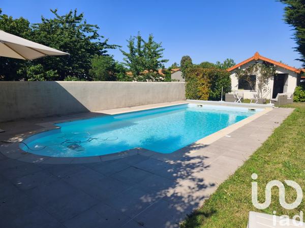 Maison à vendre 6 pièces 180 m² Aiffres