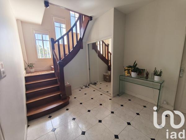 Maison à vendre 6 pièces 180 m² Aiffres