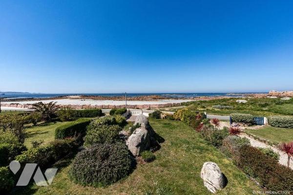 Maison à vendre à Trévou-Tréguignec (22660), rue du Royau.
Vue mer et plage a 20 mètres !

L...