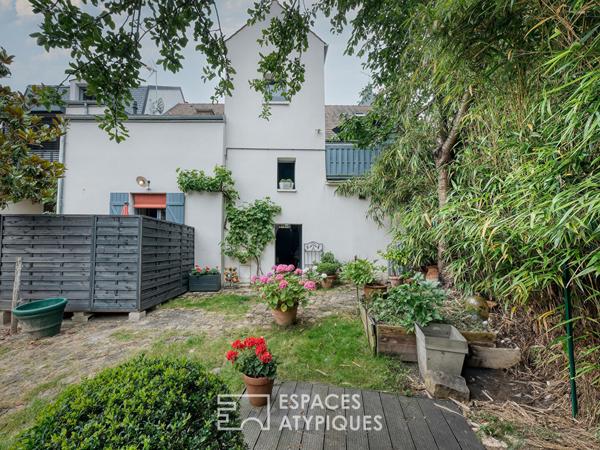 Immeuble de Caractère au Coeur de Mennecy. Studio, T2 et magnifique duplex.