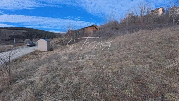 Estavar - Joli terrain avec permis de construire en cours de validité