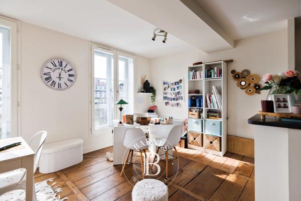 Bayonne, Immeuble  301 m² à vendre
