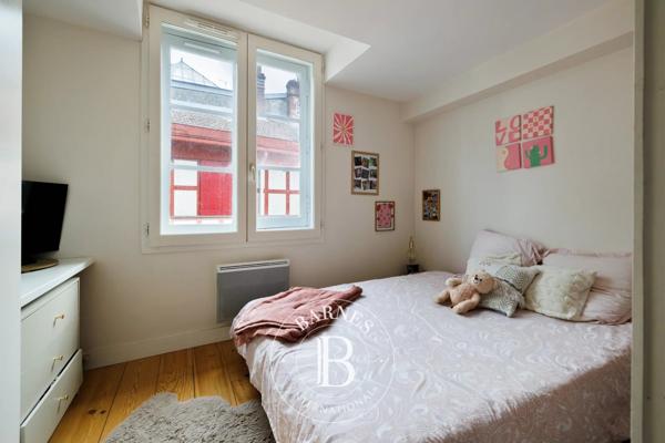 Bayonne, Immeuble  301 m² à vendre