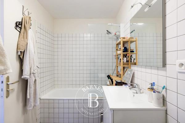 Bayonne, Immeuble  301 m² à vendre