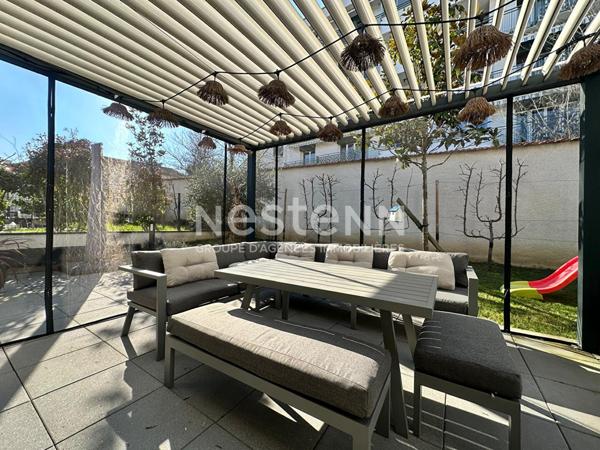 Maison de ville type 5 pièces avec 3 chambres et bureau de 2021 avec garage double - 69500 BRON