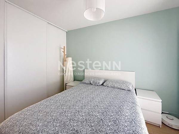 Maison de ville type 5 pièces avec 3 chambres et bureau de 2021 avec garage double - 69500 BRON