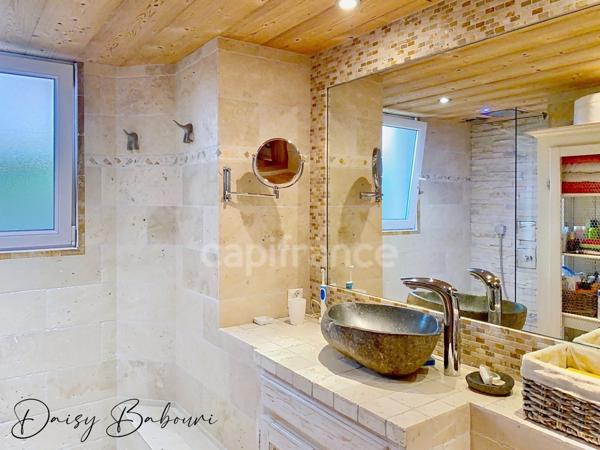 Chalet à vendre 240 m² MEGEVE (74)