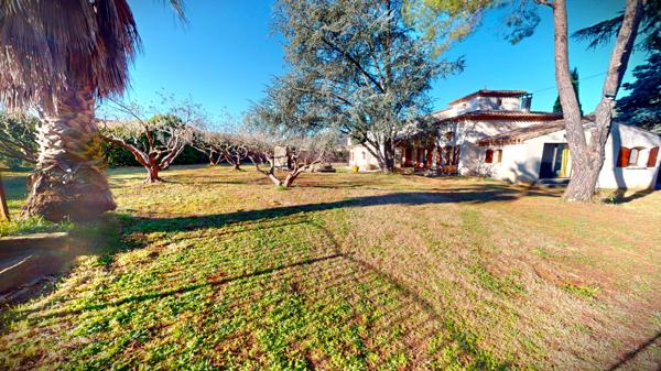 Ganges (34190) Villa style hacienda T5 avec Terrain paysagé et Piscine