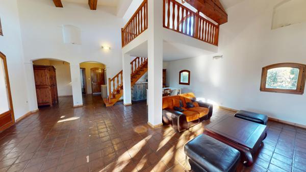 Ganges (34190) Villa style hacienda T5 avec Terrain paysagé et Piscine